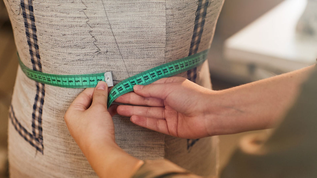 Cómo Tomar Tus Medidas Para Elegir la Prenda de Cuero Perfecta